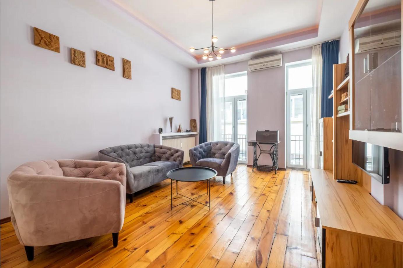 Charming 2Bdr Apartment In Historic Center With Parking Софія Екстер'єр фото