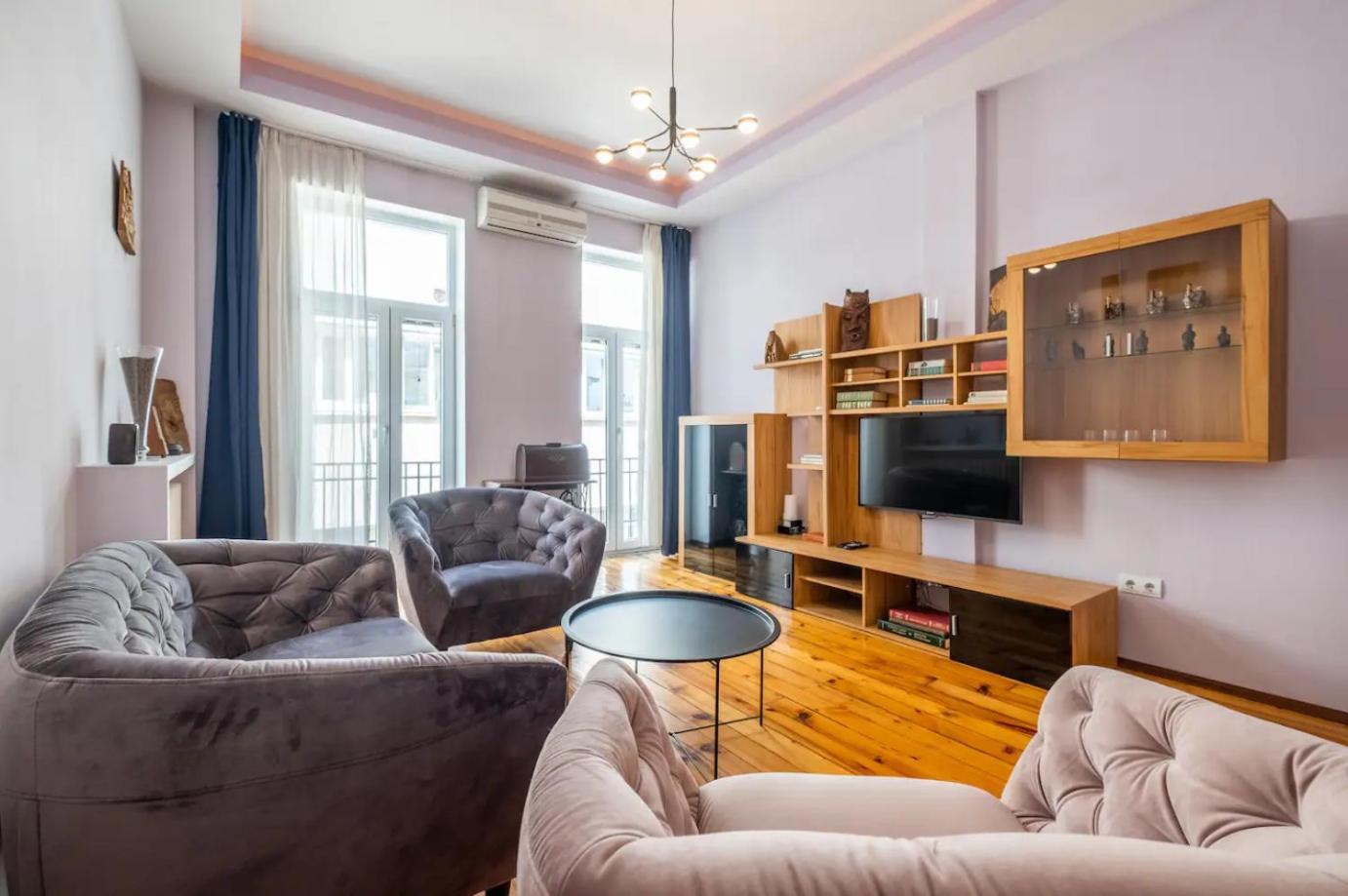Charming 2Bdr Apartment In Historic Center With Parking Софія Екстер'єр фото