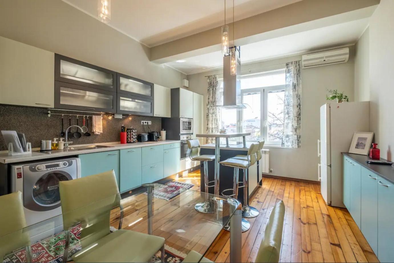 Charming 2Bdr Apartment In Historic Center With Parking Софія Екстер'єр фото